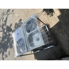 Bồn rửa chén bát inox 1 ngăn, 2 ngăn có chân giá rẻ tại Quận 1, Sài Gòn 